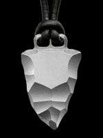 Laden Sie das Bild in den Galerie-Viewer, Faustkeil puristisch