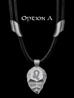 Laden Sie das Bild in den Galerie-Viewer, Titankeil Löwe