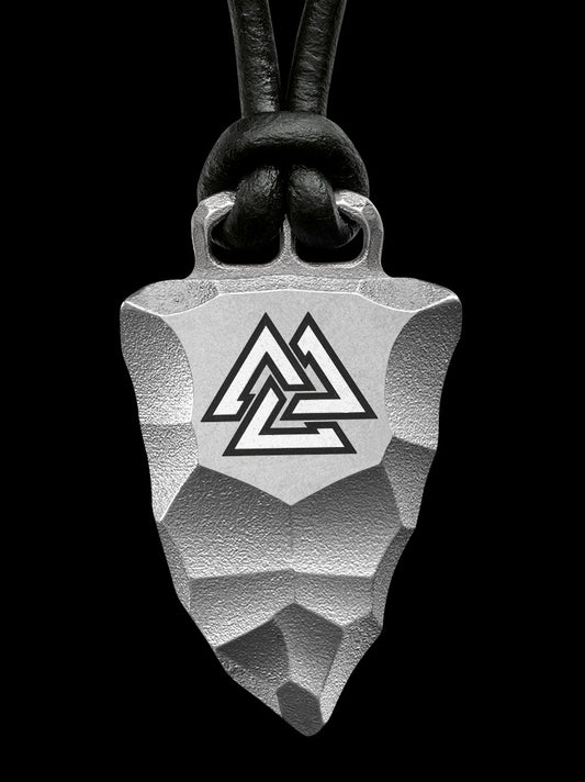 Hand axe valknut