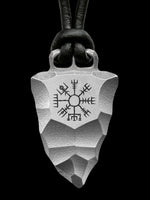 Laden Sie das Bild in den Galerie-Viewer, Faustkeil Vegvisir
