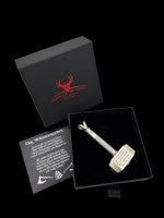 Laden Sie das Bild in den Galerie-Viewer, Amulett Thor Hammer Mjölnir mit Runengebet
