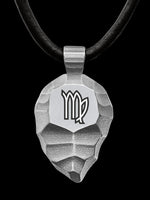 Laden Sie das Bild in den Galerie-Viewer, Titankeil Jungfrau
