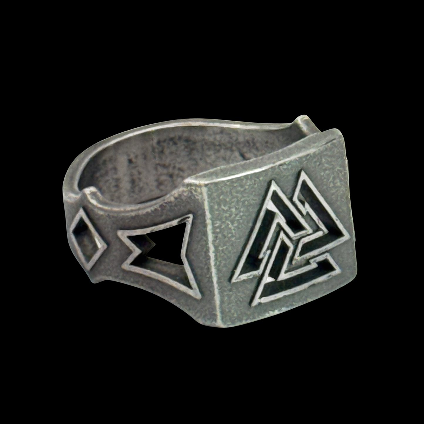 Titan Ring Valknut