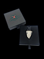 Laden Sie das Bild in den Galerie-Viewer, Faustkeil puristisch
