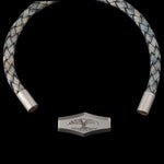 Load image into Gallery viewer, Lederarmband geflochten mit Titan-Anhänger Yggdrasil / Vegvisir
