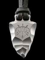 Load image into Gallery viewer, Faustkeil Titan Anhänger mit Bogensport Design von Element of Gods
