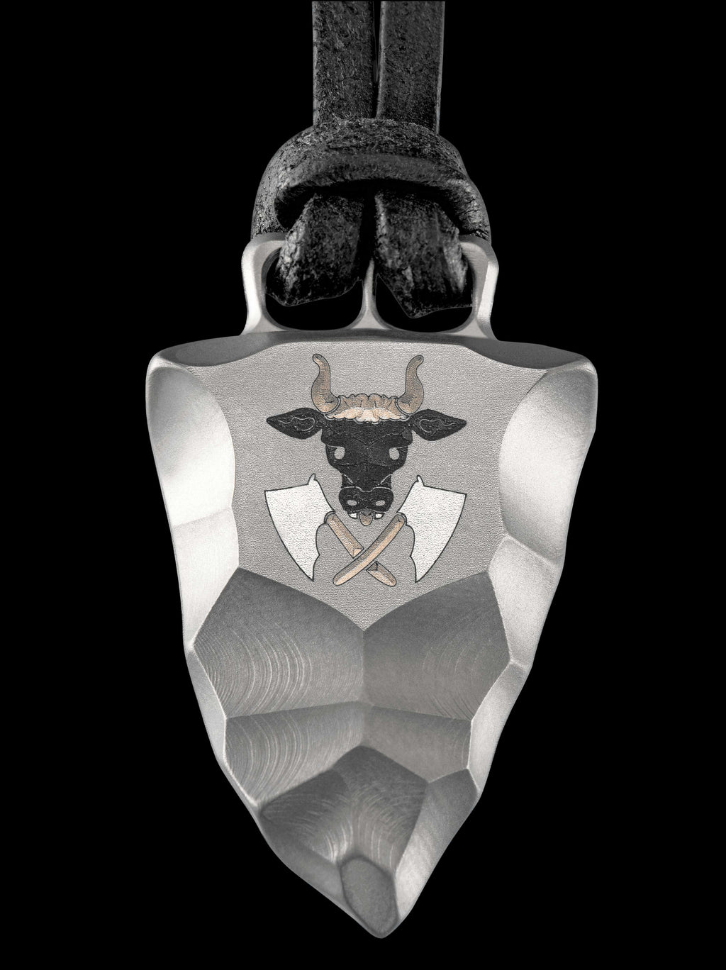 Faustkeil Titan Anhänger mit Metzger Zunft Wappen von Element of Gods