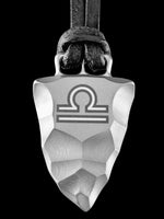 Load image into Gallery viewer, Faustkeil Titan Anhänger mit Sternzeichen Waage von Element of Gods
