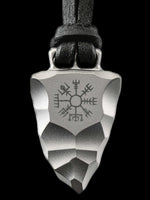 Load image into Gallery viewer, Faustkeil Titan Anhänger mit Vegvisir Design von Element of Gods

